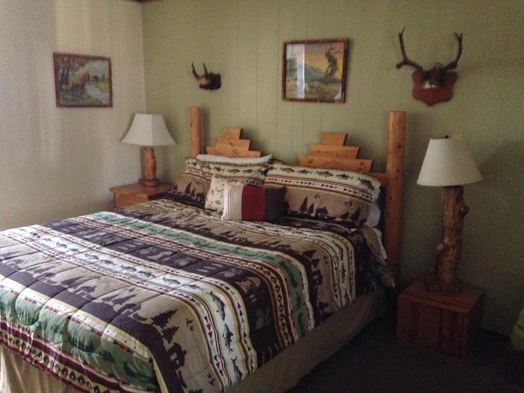 Holiday Motel Кениън Сити Стая снимка