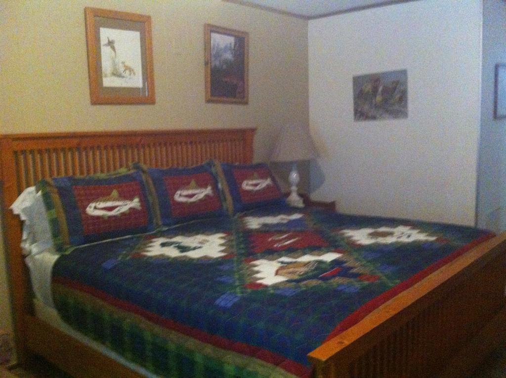 Holiday Motel Кениън Сити Стая снимка